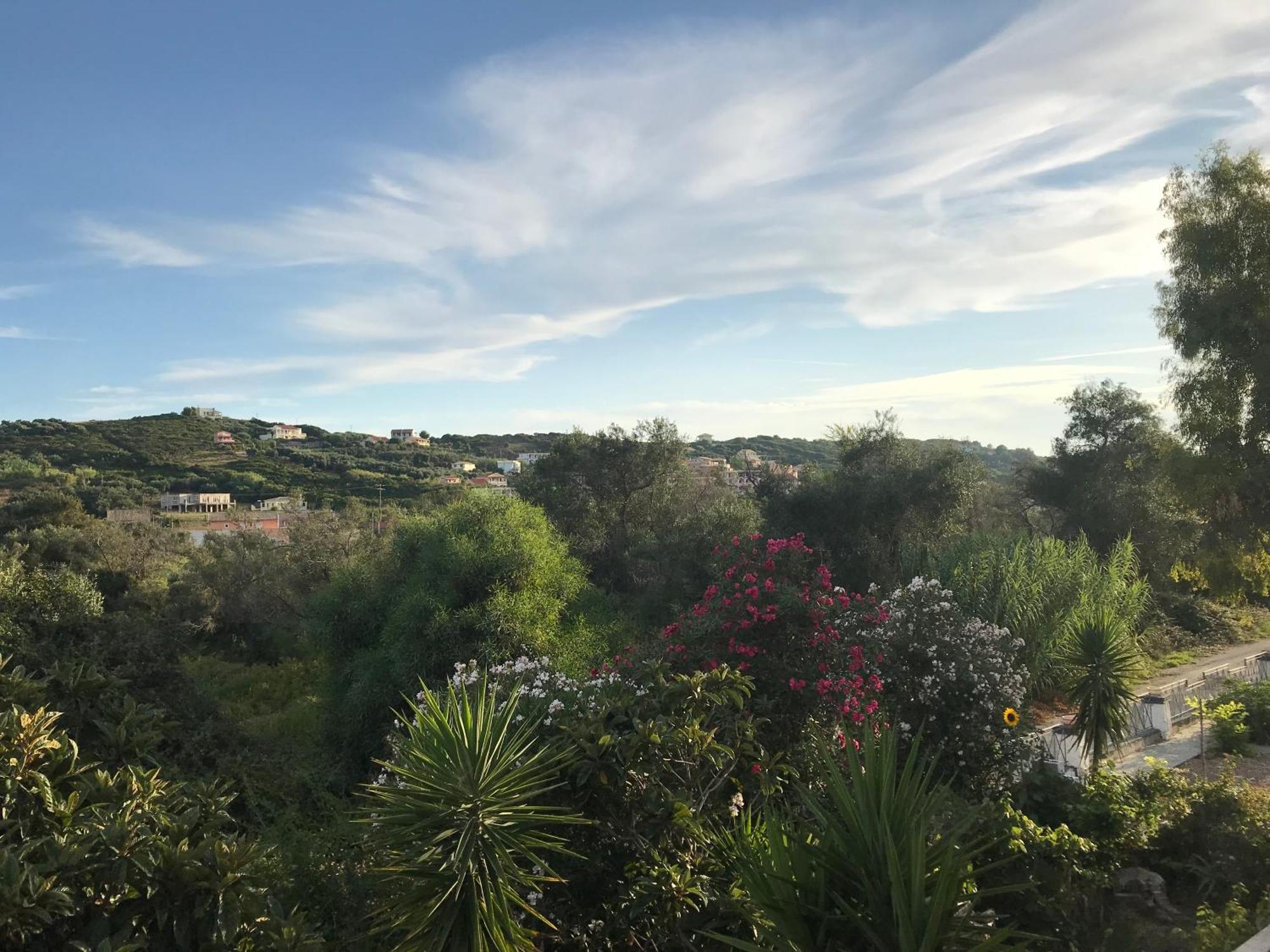 Floros Apartments Άγιος Στέφανος Εξωτερικό φωτογραφία