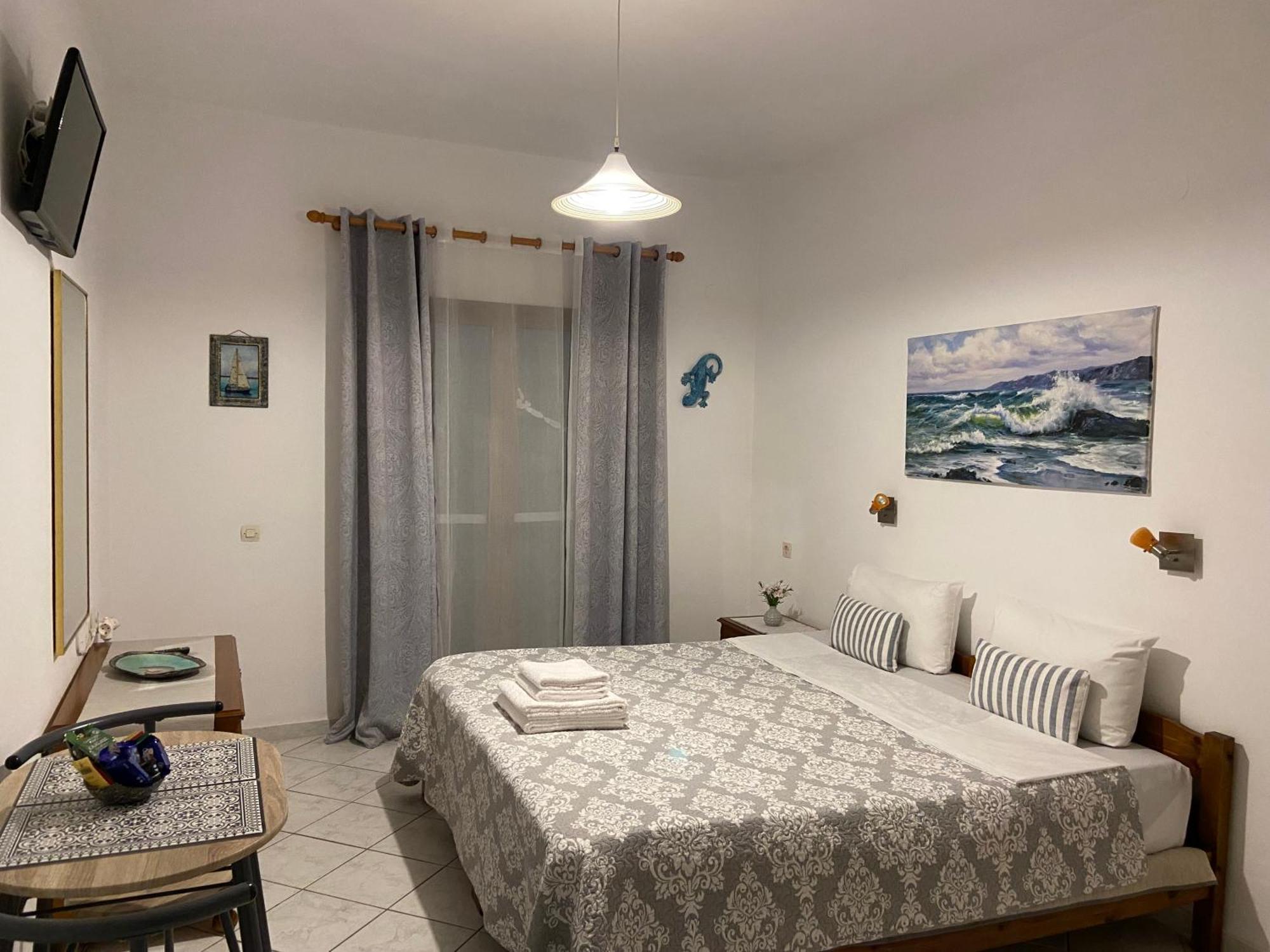Floros Apartments Άγιος Στέφανος Εξωτερικό φωτογραφία