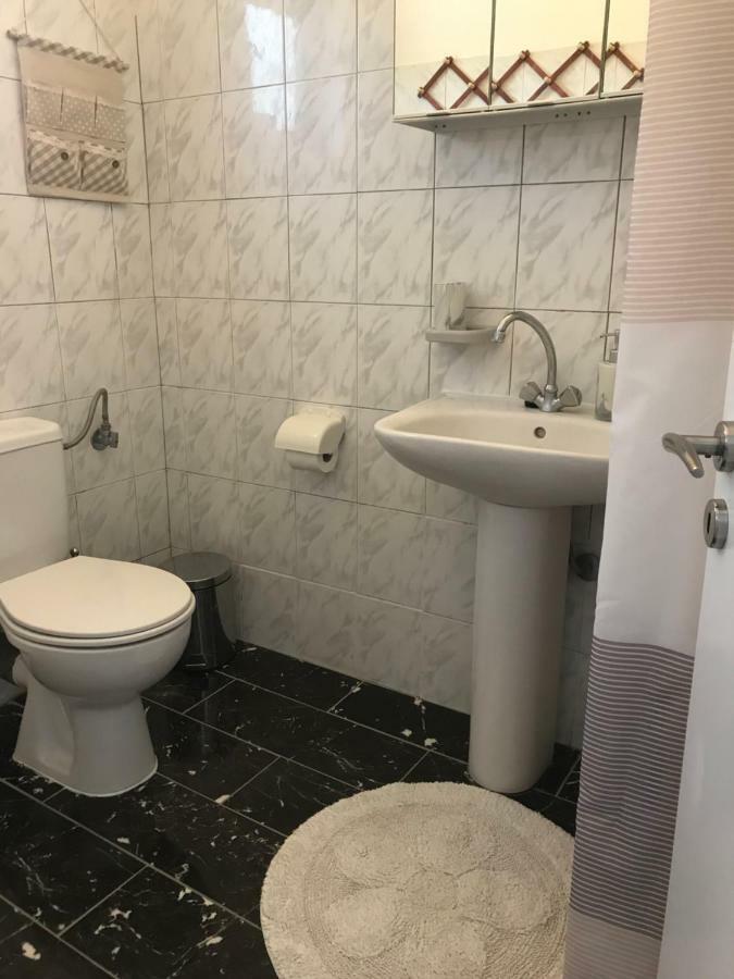 Floros Apartments Άγιος Στέφανος Εξωτερικό φωτογραφία